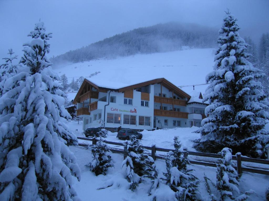 Residence Remi Senales Exterior photo